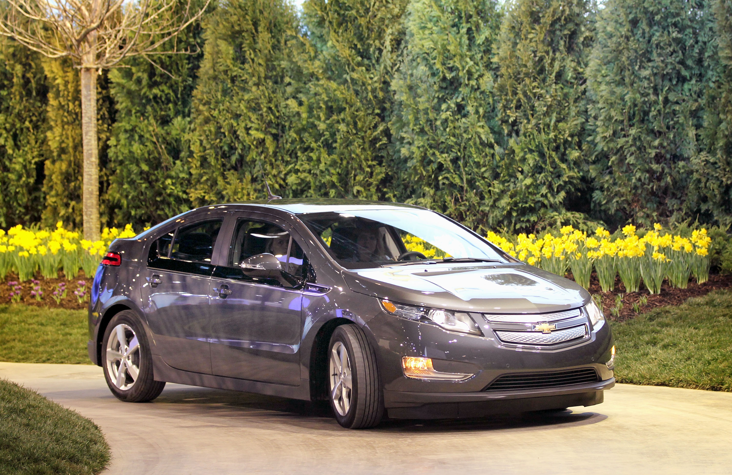 Chevrolet Volt электромобиль 2016