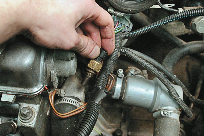 How to replace the ignition relay