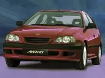 Сколько мест в Тойота Авенсис