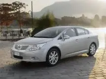 Сколько мест в Тойота Авенсис