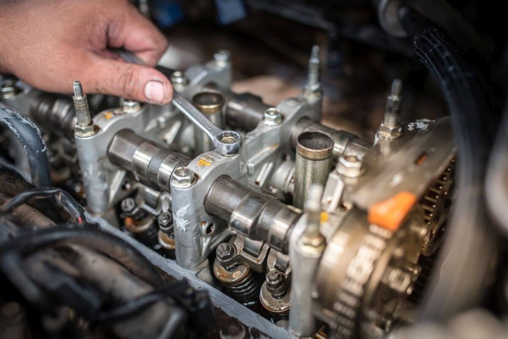 Толкатель клапана в двигателях внутреннего сгорания – когда требуется замена гидрораспределителя?
