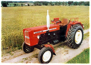 C360 motorra - Ursus traktoreen unitate ikonikoaren bi belaunaldi