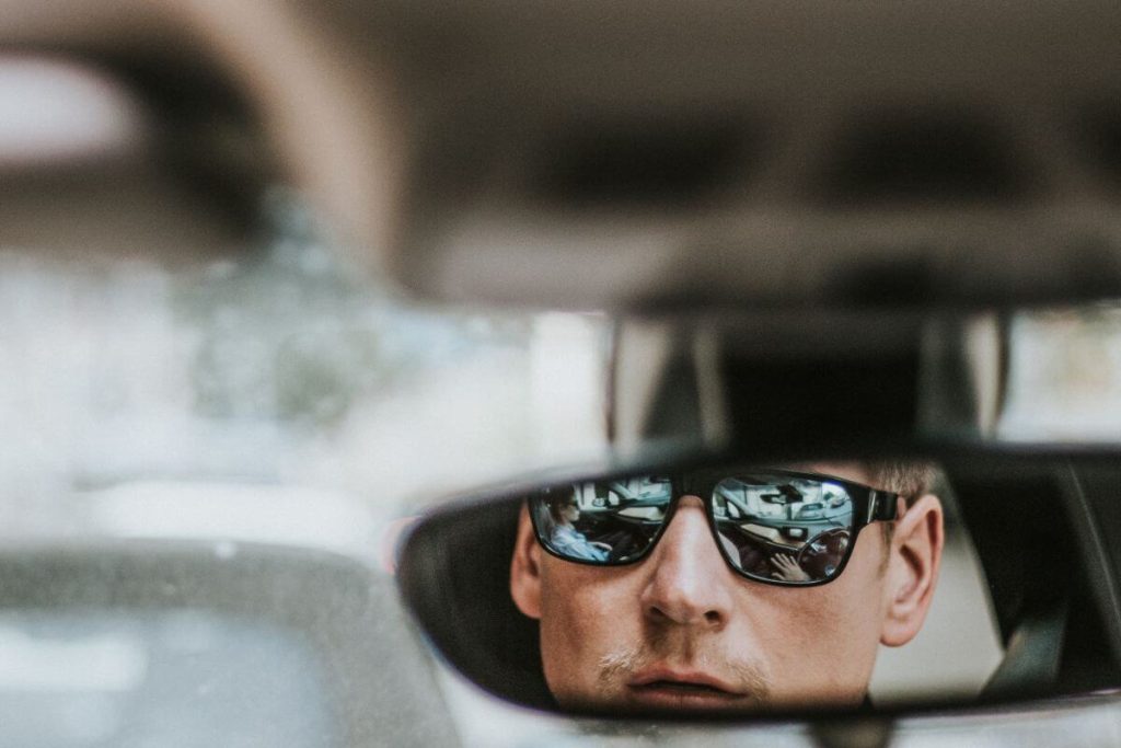Водительские очки для вождения – как выбрать и на что обратить внимание? Какие солнцезащитные очки лучше?