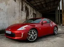 Сколько мест в Ниссан 370Z