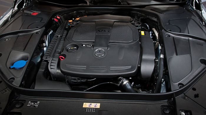 Inneall Mercedes-Benz M276