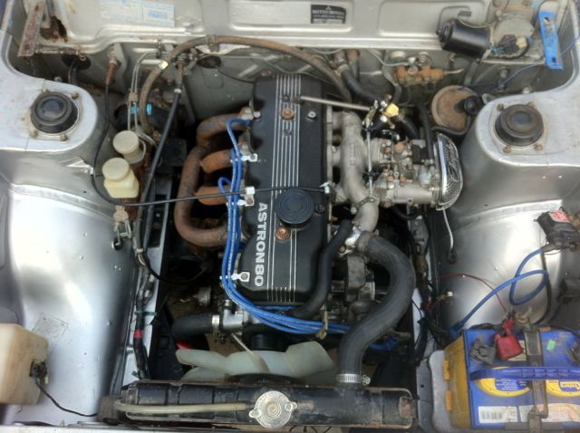 Mitsubishi 4G52 engine