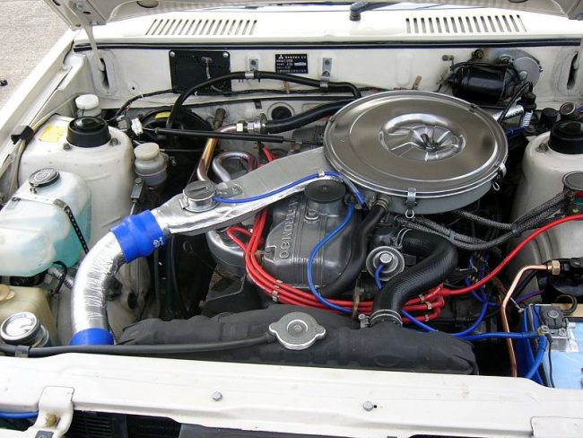 Мотор Mitsubishi 4g54