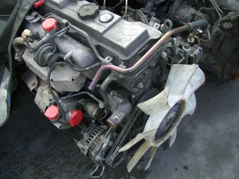 Mitsubishi 4m40 motor