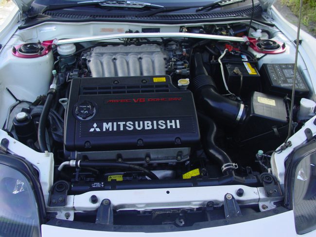 Mitsubishi 6A12 engine
