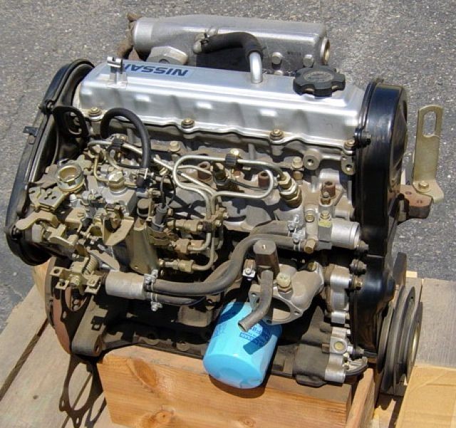 Nissan cd17 engine