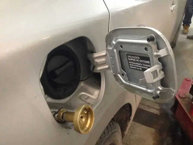 Двигатель Nissan hr16de