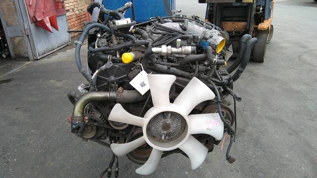 Двигатель Nissan VG33E