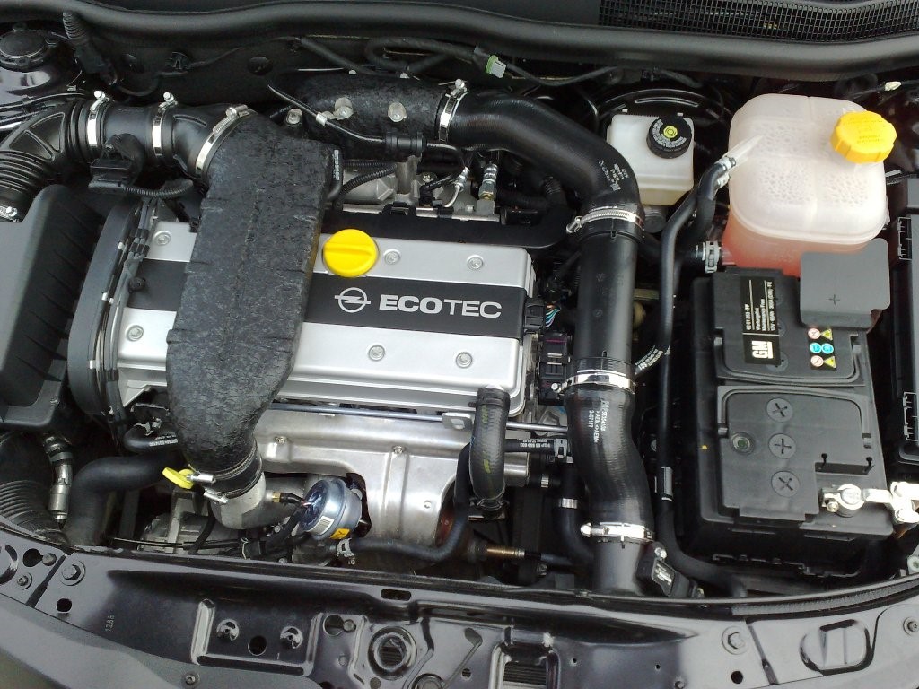 Генератор зафира б z18xer. Opel Astra h двигатель. Двигатель Опель z20leh.