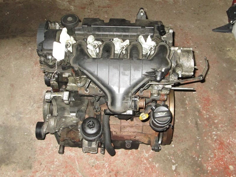 Volvo D4204T engine