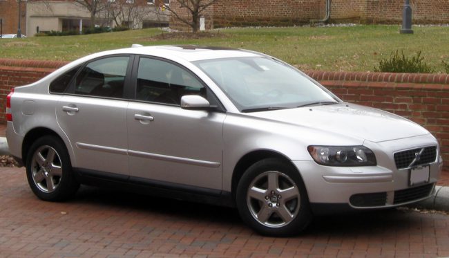 Двигатель Volvo S40