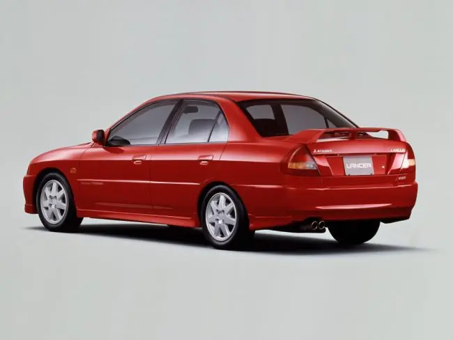 Двигатели Mitsubishi Lancer