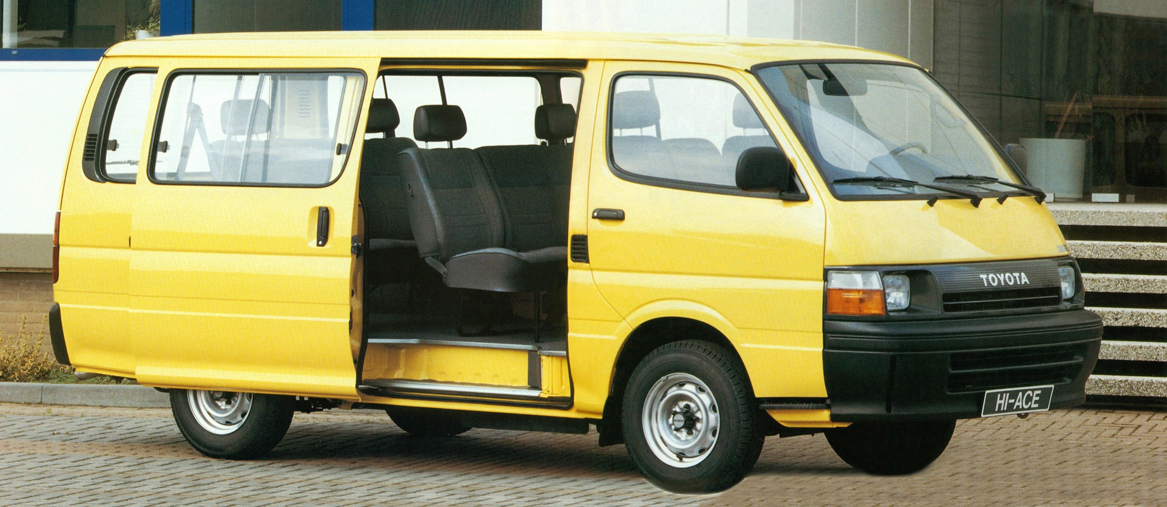 Двигатели Toyota Hiace, Touring Hiace