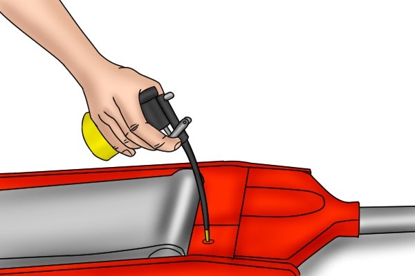 How to add oil to a racing jack?