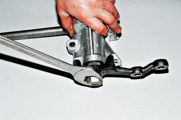 Конструкция, неисправности и ремонт рулевого редуктора ВАЗ 2107