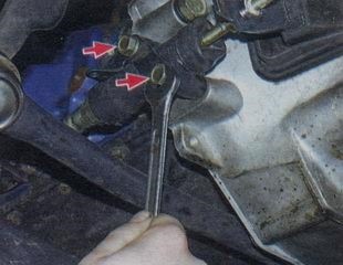 Ремонт рабочего цилиндра и регулировка привода сцепления ВАЗ 2107 своими руками