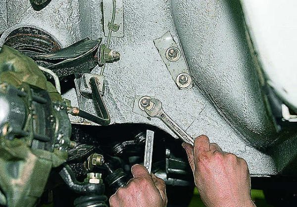 Ремонт рулевого редуктора ВАЗ 2106: устройство, неисправности и их устранение