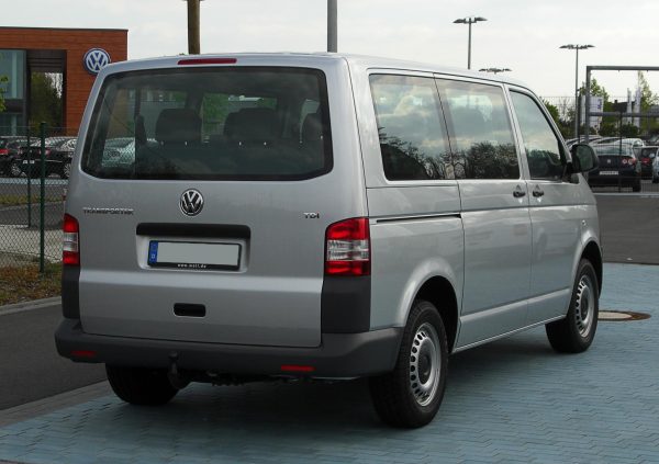 Трудолюбивый и надёжный Volkswagen Transporter
