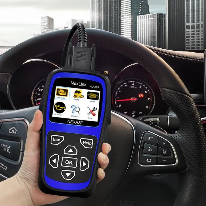 NEXAS-NL102P в руке