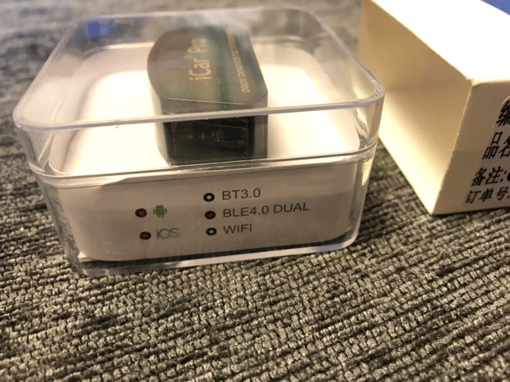 Комплектация Vgate iCar Pro
